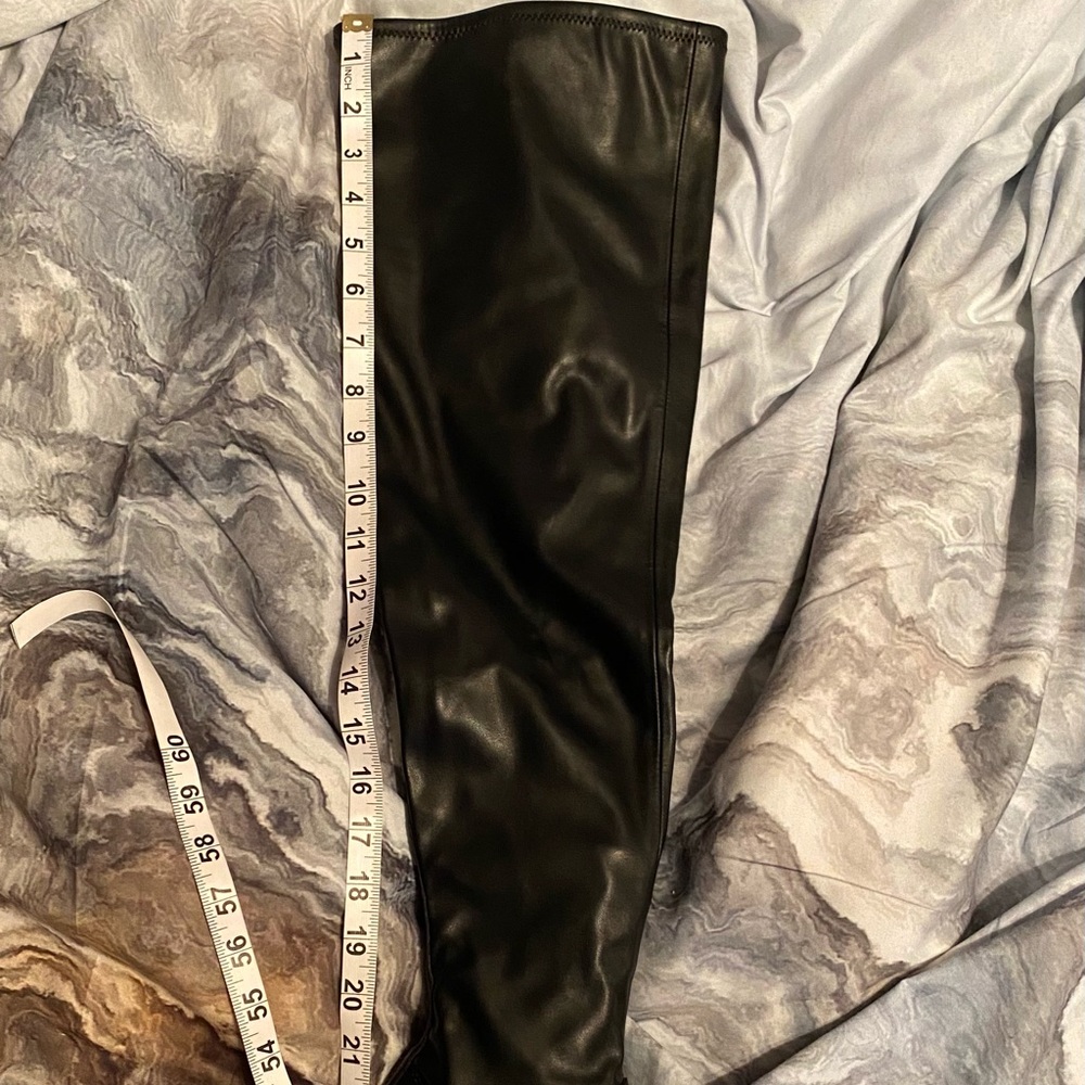 Black Leather Aldo Heel Boots - Picture 9 of 10